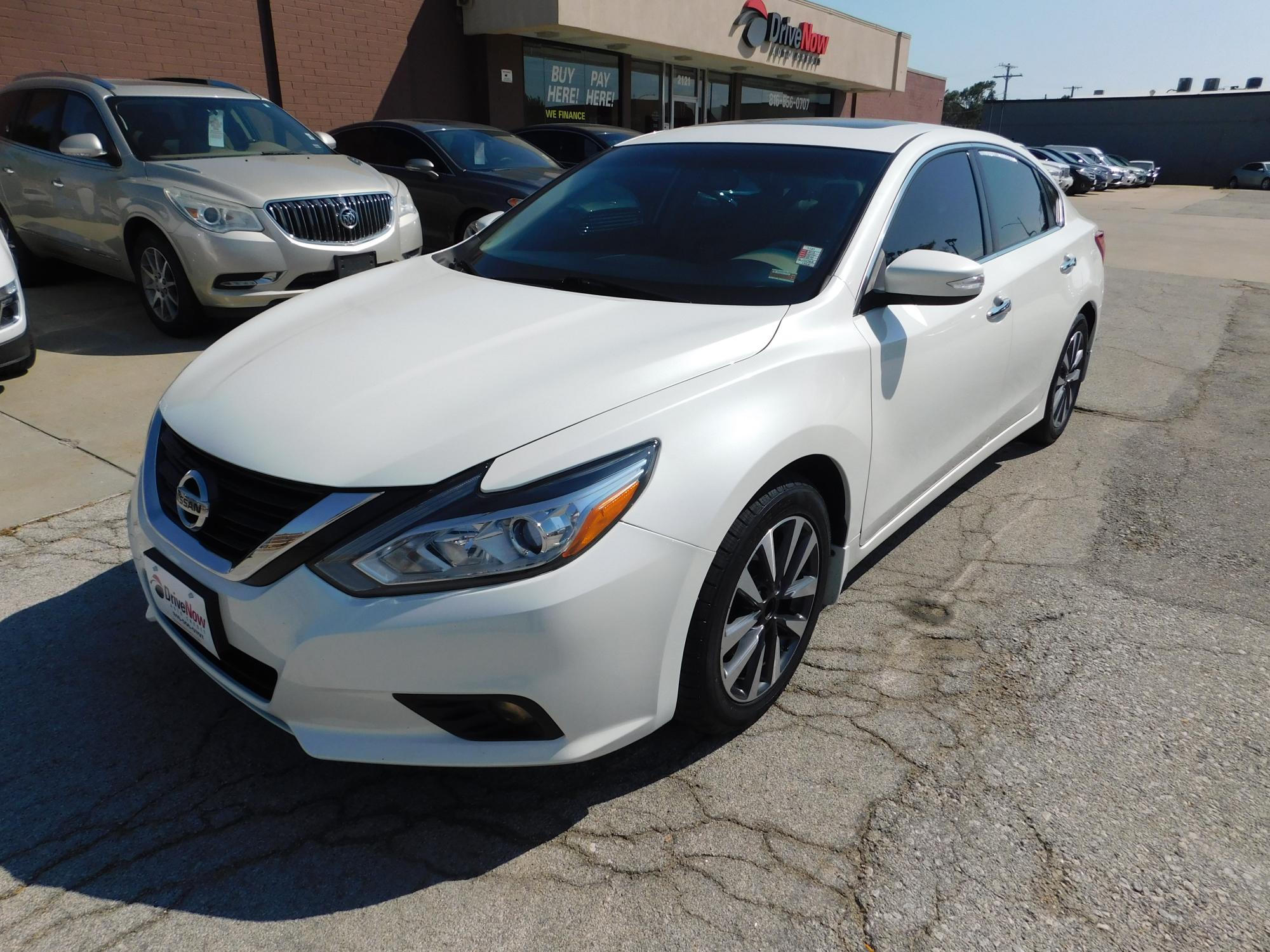 photo of 2016 Nissan Altima 2.5 SL