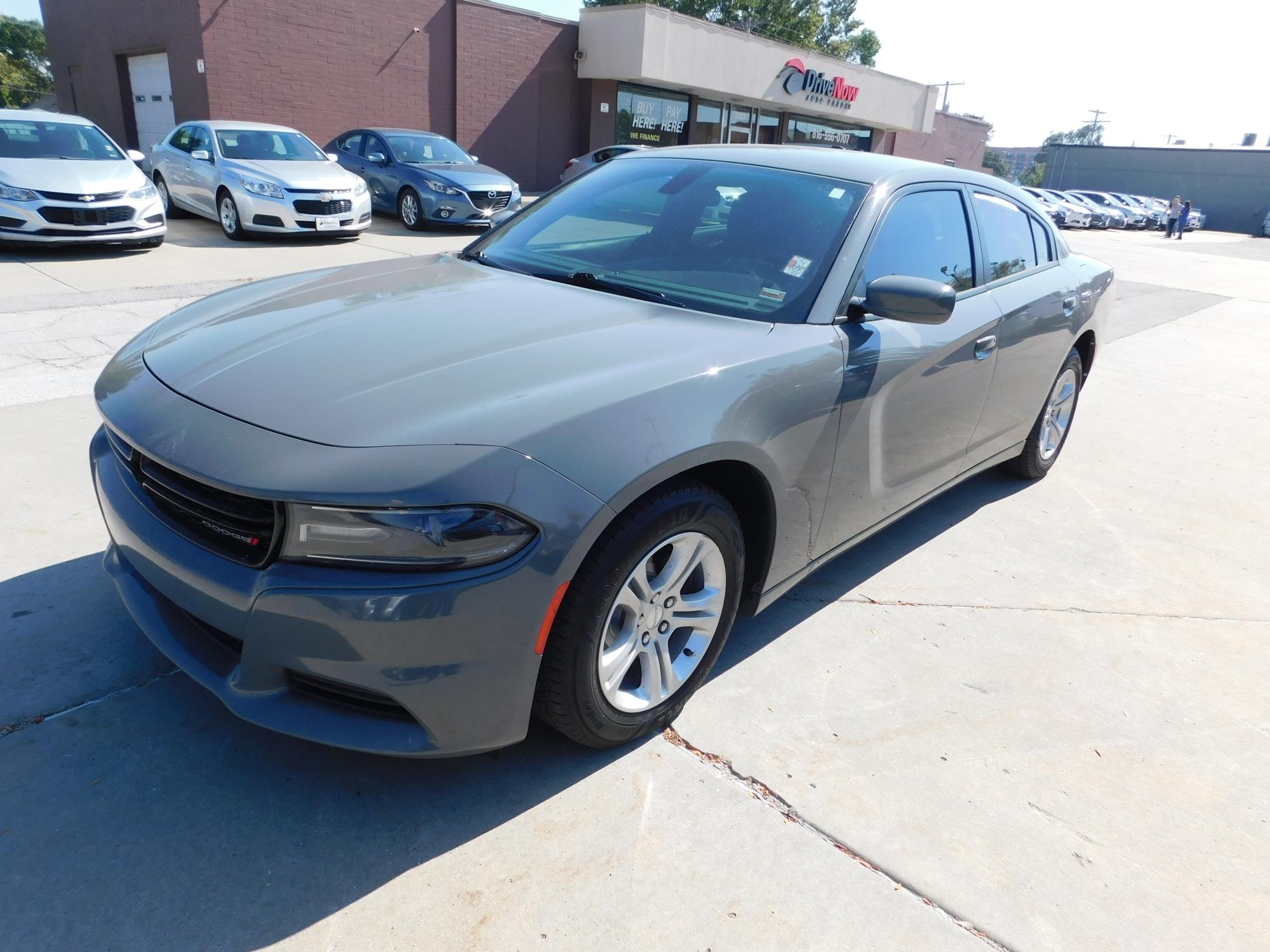 photo of 2018 Dodge Charger SE
