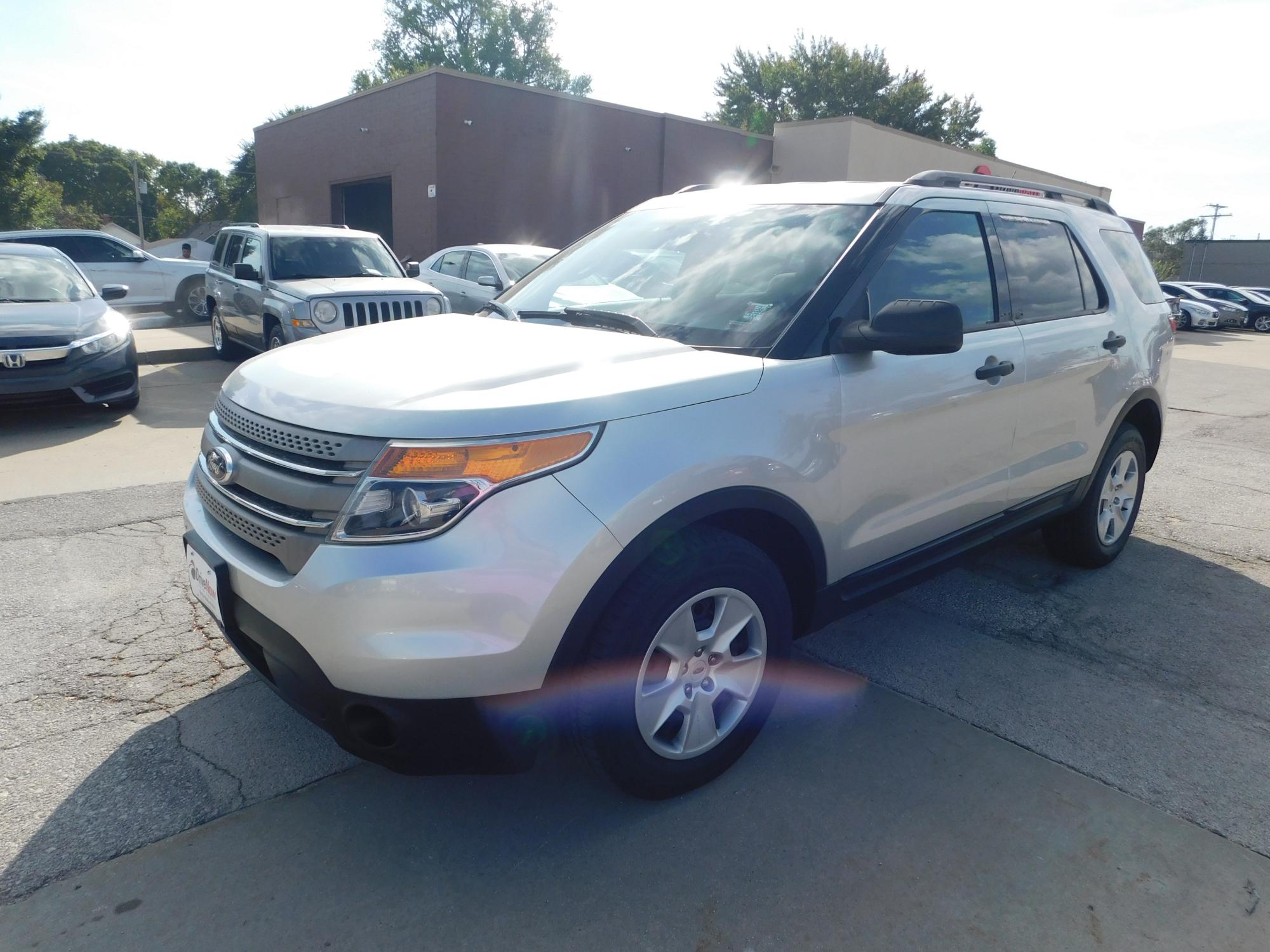 photo of 2013 Ford Explorer Base 4WD