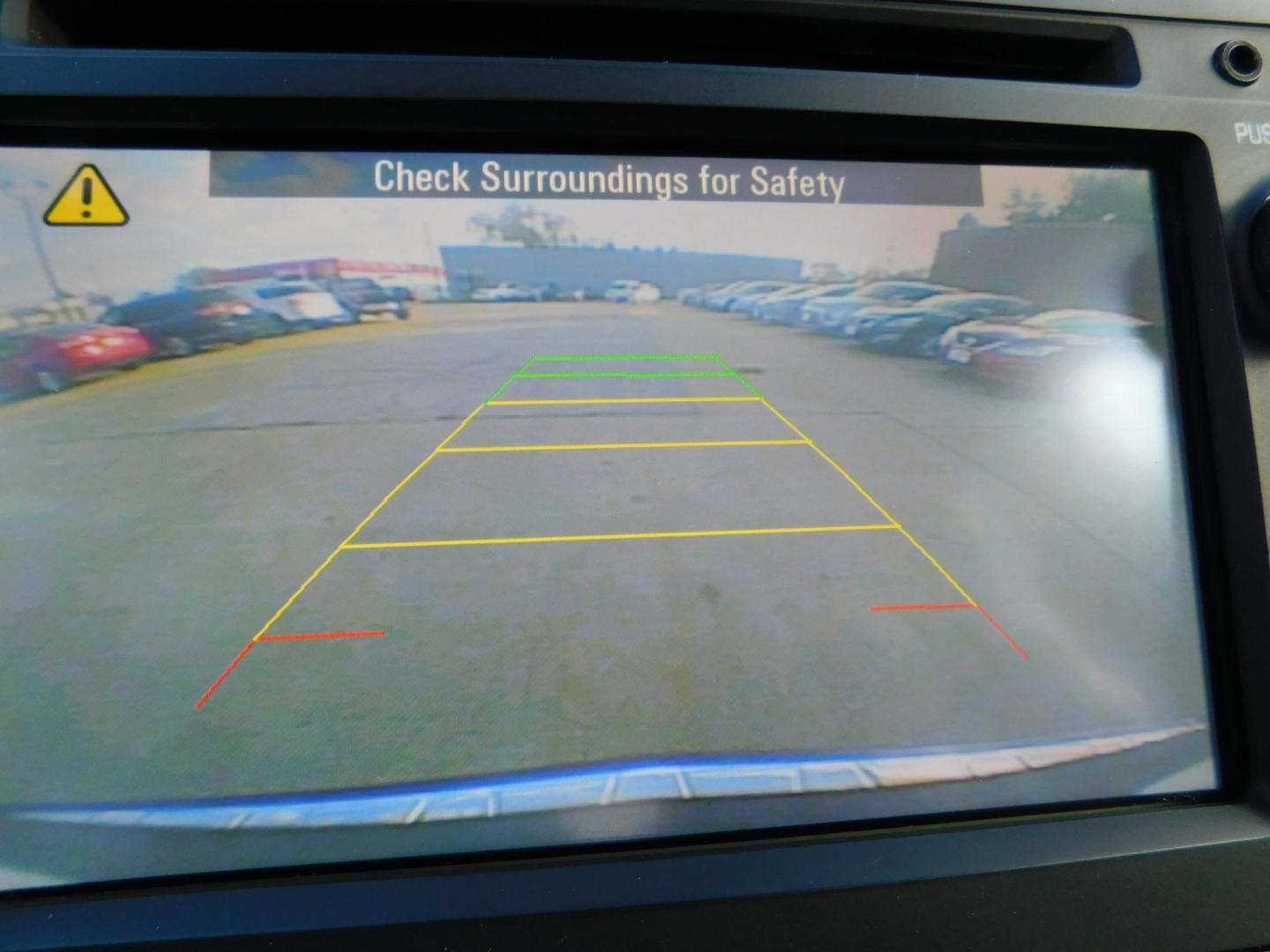 2014 GRAY Chevrolet Traverse LTZ FWD (1GNKRJKD3EJ) with an 3.6L V6 DOHC 24V engine, 6-Speed Automatic transmission, located at 2121 Burlington St, North Kansas City, MO, 64116, (816) 556-0707, 39.144707, -94.581978 - Photo#6