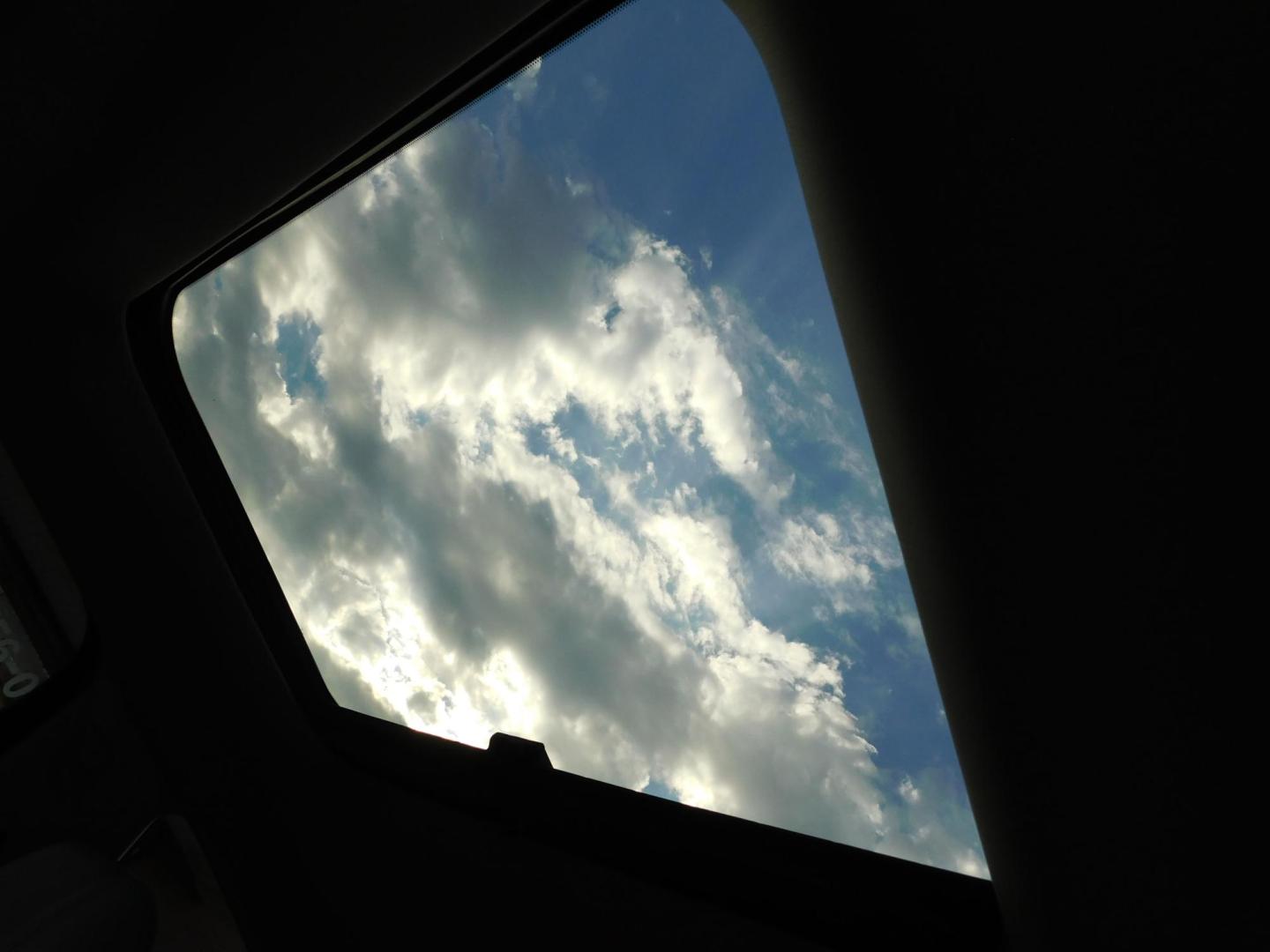 2014 GRAY Chevrolet Traverse LTZ FWD (1GNKRJKD3EJ) with an 3.6L V6 DOHC 24V engine, 6-Speed Automatic transmission, located at 2121 Burlington St, North Kansas City, MO, 64116, (816) 556-0707, 39.144707, -94.581978 - Photo#9