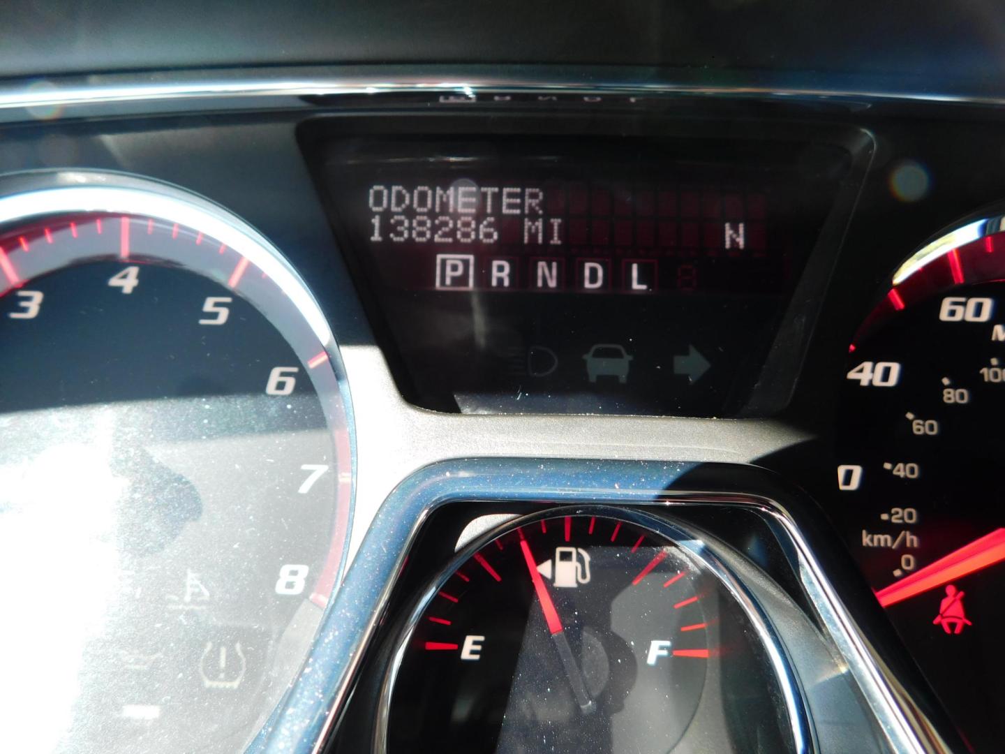 2017 WHITE GMC Acadia SLT-2 AWD (1GKKVSKD3HJ) with an 3.6L V6 DOHC 24V engine, 6A transmission, located at 2121 Burlington St, North Kansas City, MO, 64116, (816) 556-0707, 39.144707, -94.581978 - Photo#7