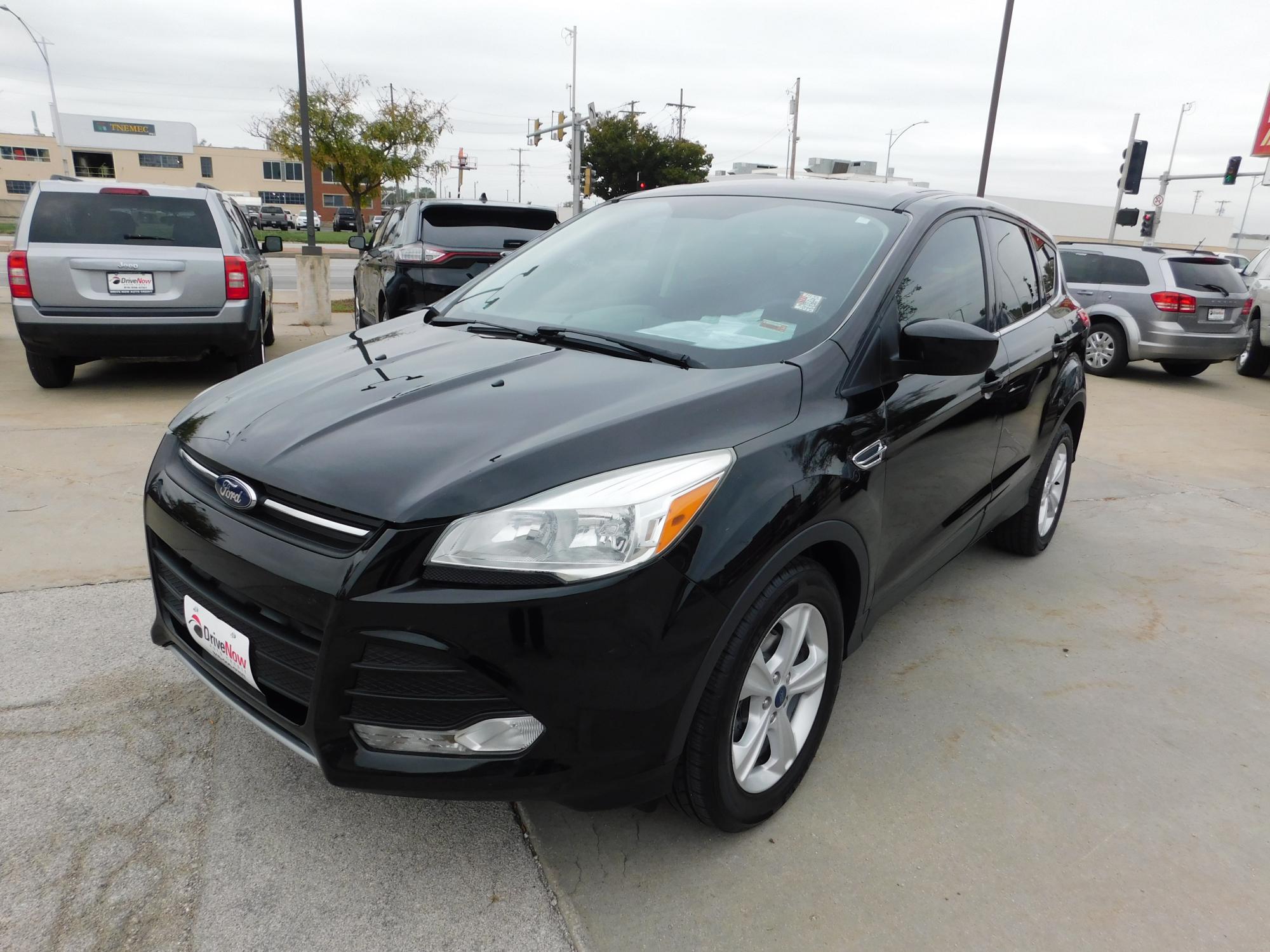 photo of 2016 Ford Escape SE FWD
