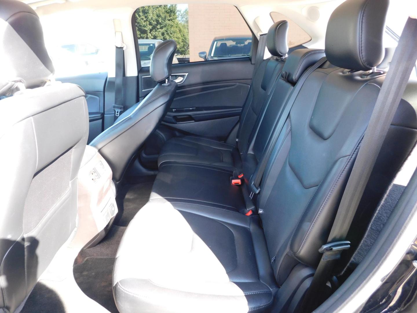 2018 BLACK Ford Edge Titanium (2FMPK3K93JB) with an 2.0L L4 DOHC 16V engine, 6A transmission, located at 2121 Burlington St, North Kansas City, MO, 64116, (816) 556-0707, 39.144707, -94.581978 - Photo#9