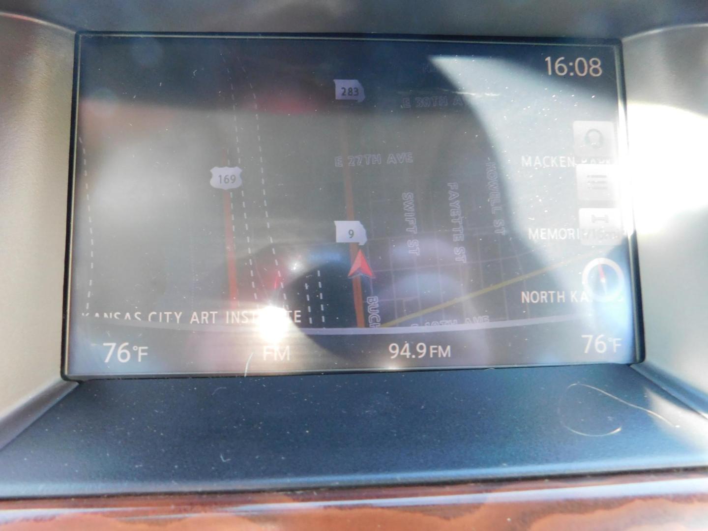 2017 BLACK Nissan Pathfinder Platinum 4WD (5N1DR2MM3HC) with an 3.5L V6 DOHC 24V engine, CVT transmission, located at 2121 Burlington St, North Kansas City, MO, 64116, (816) 556-0707, 39.144707, -94.581978 - Photo#5