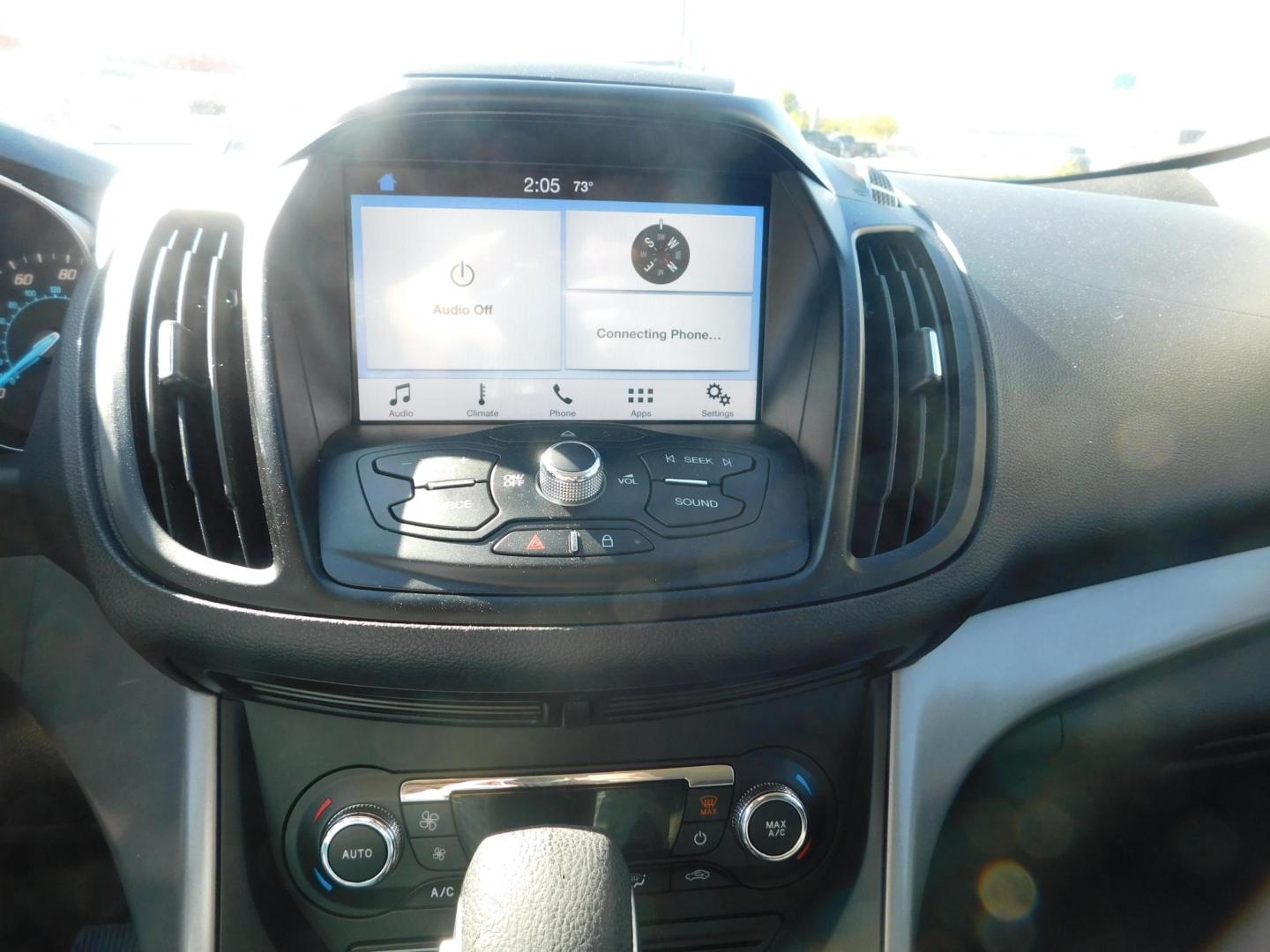 2016 BLACK Ford Escape SE FWD (1FMCU0GX2GU) with an 1.6L L4 DOHC 16V engine, 6-Speed Automatic transmission, located at 2121 Burlington St, North Kansas City, MO, 64116, (816) 556-0707, 39.144707, -94.581978 - Photo#3