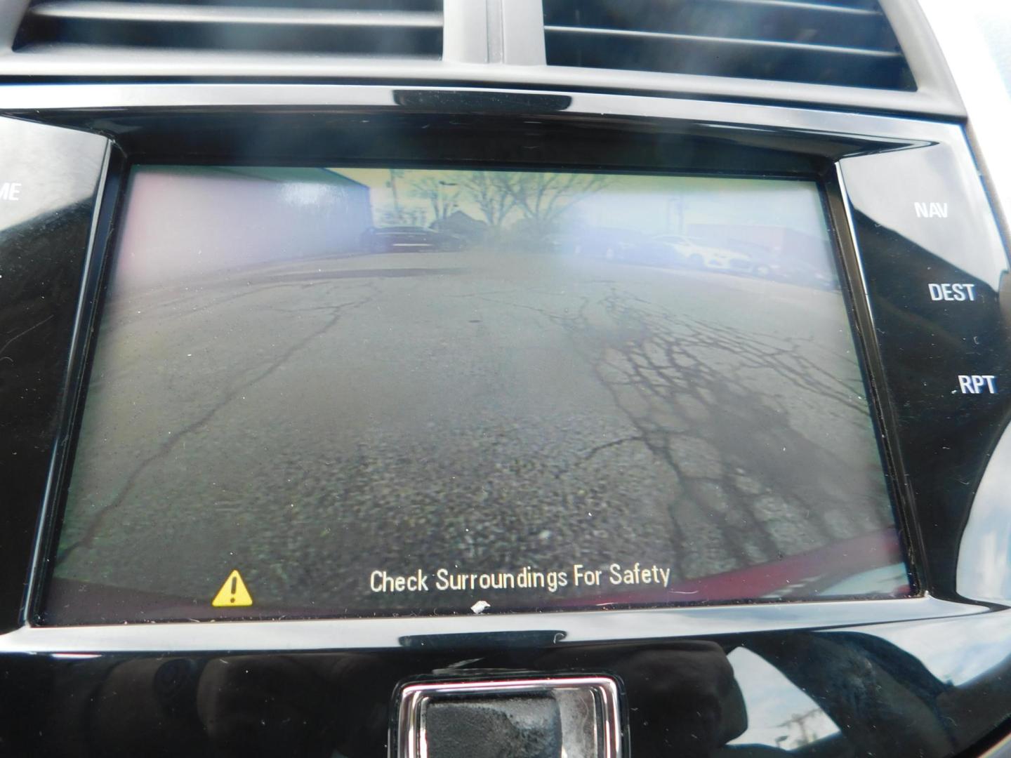 2014 RED Chevrolet Malibu 2LT (1G11E5SL6EF) with an 2.5L L4 DOHC 16V engine, 6-Speed Automatic transmission, located at 2121 Burlington St, North Kansas City, MO, 64116, (816) 556-0707, 39.144707, -94.581978 - Photo#4