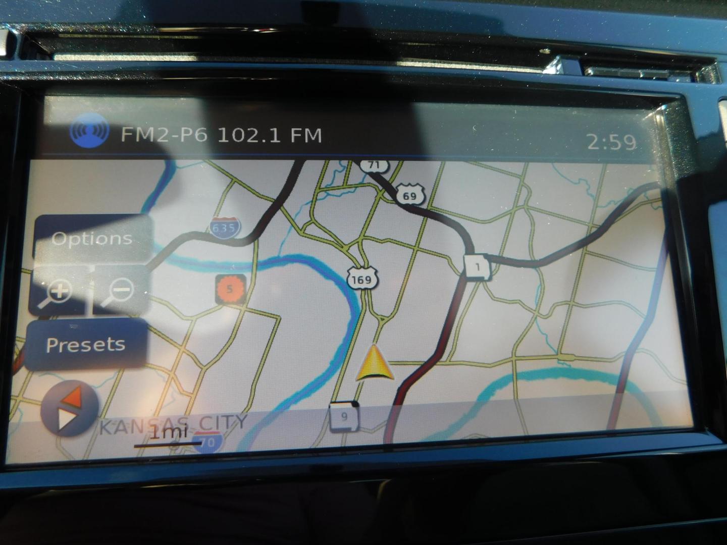 2015 RED Nissan Rogue S AWD (5N1AT2MK5FC) with an 2.5L L4 DOHC 16V engine, Continuously Variable Transmission transmission, located at 2121 Burlington St, North Kansas City, MO, 64116, (816) 556-0707, 39.144707, -94.581978 - Photo#4