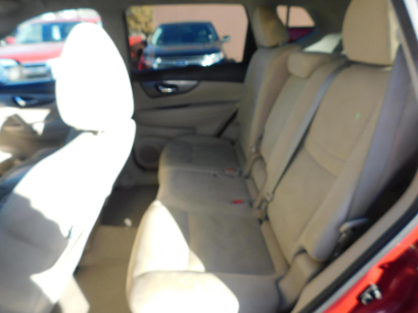 2015 RED Nissan Rogue S AWD (5N1AT2MK5FC) with an 2.5L L4 DOHC 16V engine, Continuously Variable Transmission transmission, located at 2121 Burlington St, North Kansas City, MO, 64116, (816) 556-0707, 39.144707, -94.581978 - Photo#7