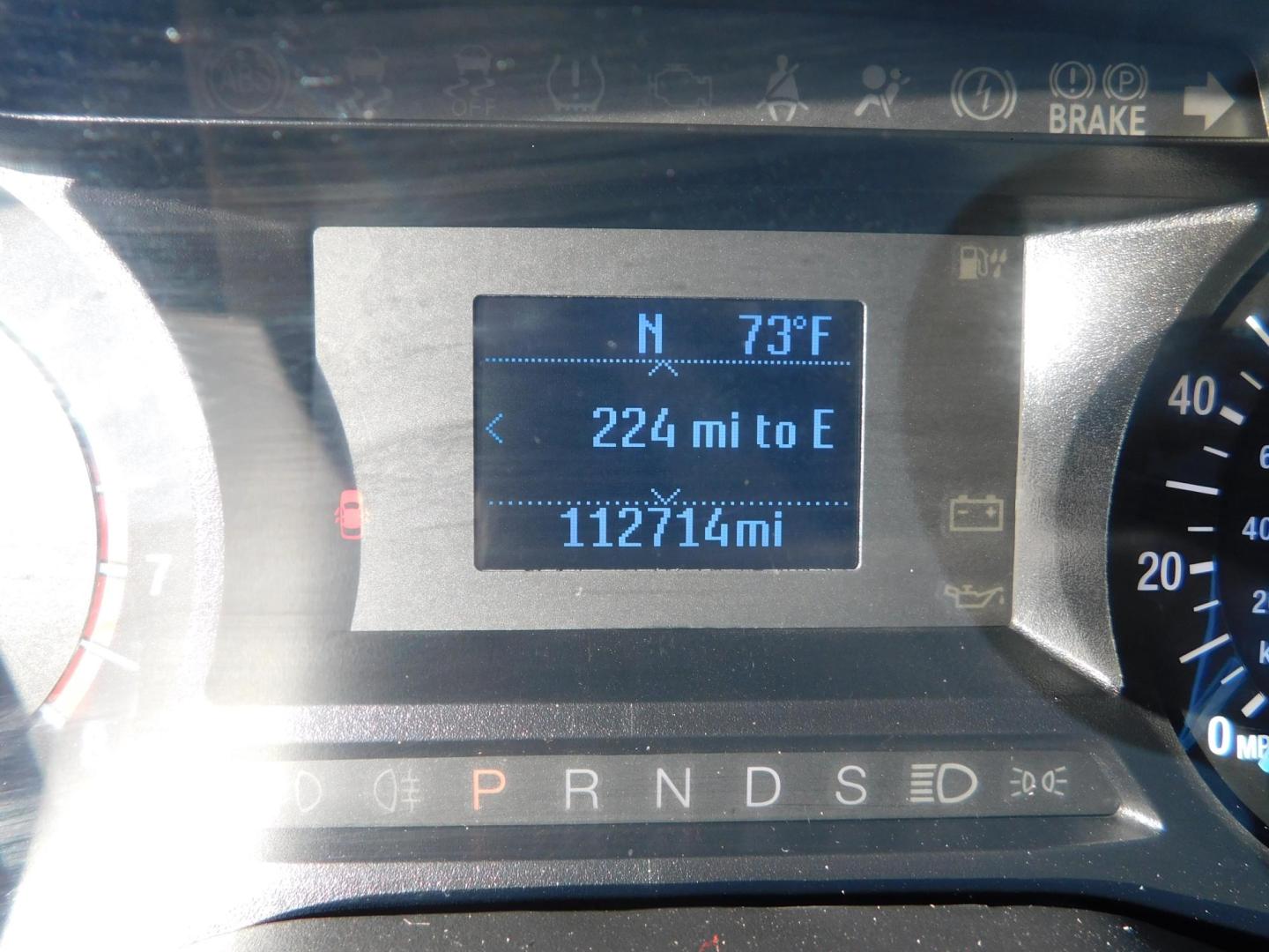 2016 WHITE Ford Fusion S (3FA6P0G79GR) with an 2.5L L4 DOHC 16V engine, 6-Speed Automatic transmission, located at 2121 Burlington St, North Kansas City, MO, 64116, (816) 556-0707, 39.144707, -94.581978 - Photo#4