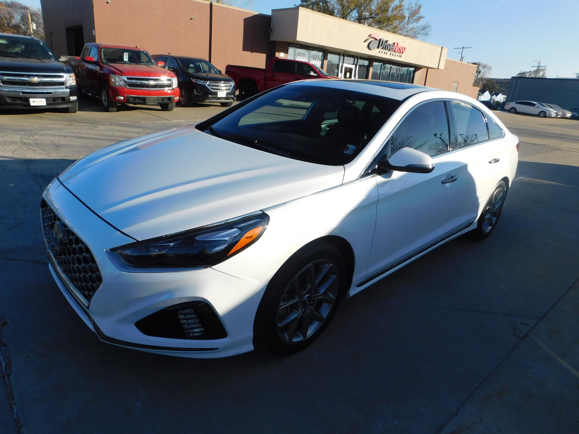 photo of 2018 Hyundai Sonata Sport 2.0T