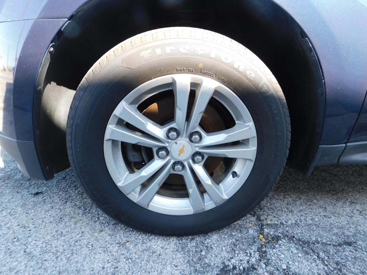 2015 BLUE Chevrolet Equinox LS AWD (2GNFLEEK3F6) with an 2.4L L4 DOHC 16V FFV engine, 6-Speed Automatic transmission, located at 2121 Burlington St, North Kansas City, MO, 64116, (816) 556-0707, 39.144707, -94.581978 - Photo#1