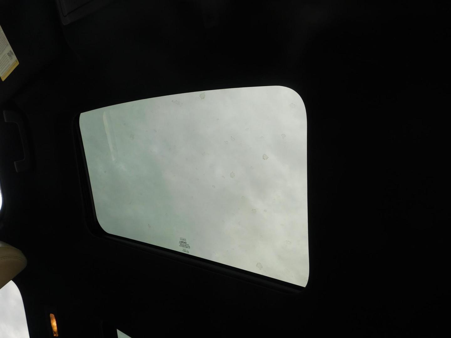 2018 SILVER Ford Explorer Limited FWD (1FM5K7F82JG) with an 3.5L V6 DOHC 24V engine, 6A transmission, located at 2121 Burlington St, North Kansas City, MO, 64116, (816) 556-0707, 39.144707, -94.581978 - Photo#3