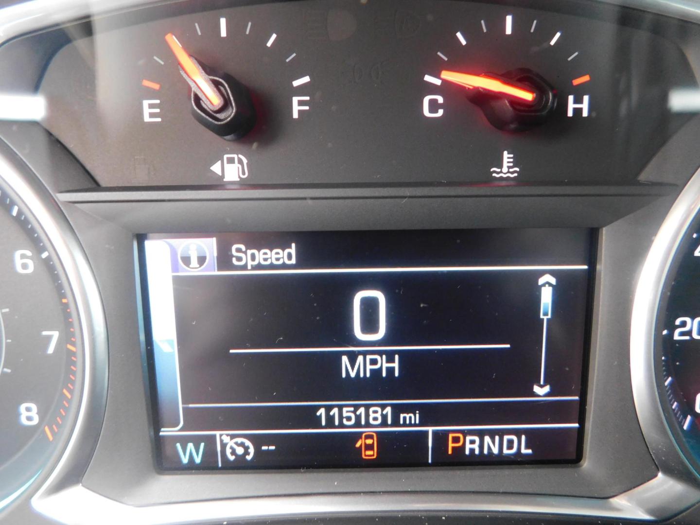 2018 GRAY Chevrolet Traverse LT Cloth FWD (1GNERGKW9JJ) with an 3.6L V6 DOHC 24V engine, 9A transmission, located at 2121 Burlington St, North Kansas City, MO, 64116, (816) 556-0707, 39.144707, -94.581978 - Photo#5