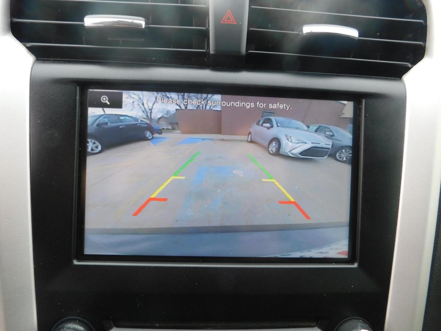 2015 GRAY Ford Fusion SE (1FA6P0HDXF5) with an 1.5L L4 DOHC 16V engine, located at 2121 Burlington St, North Kansas City, MO, 64116, (816) 556-0707, 39.144707, -94.581978 - Photo#4