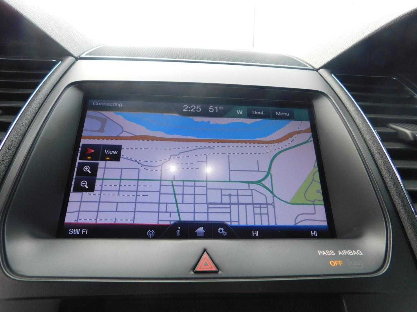 2013 BLACK Ford Taurus SEL FWD (1FAHP2E89DG) with an 3.5L V6 DOHC 24V engine, 6-Speed Automatic transmission, located at 2121 Burlington St, North Kansas City, MO, 64116, (816) 556-0707, 39.144707, -94.581978 - Photo#5