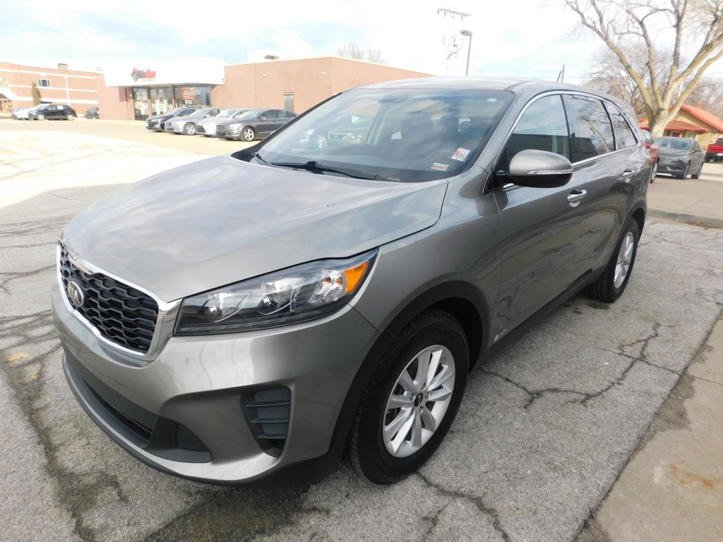 2019 Kia Sorento LX's photo