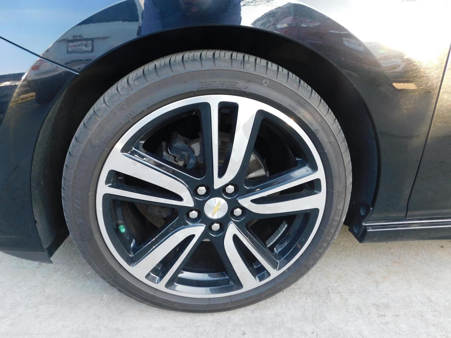 2017 BLACK Chevrolet Cruze Premier Auto (1G1BF5SM0H7) with an 1.4L L4 DOHC 16V TURBO engine, 6A transmission, located at 2121 Burlington St, North Kansas City, MO, 64116, (816) 556-0707, 39.144707, -94.581978 - Photo#1