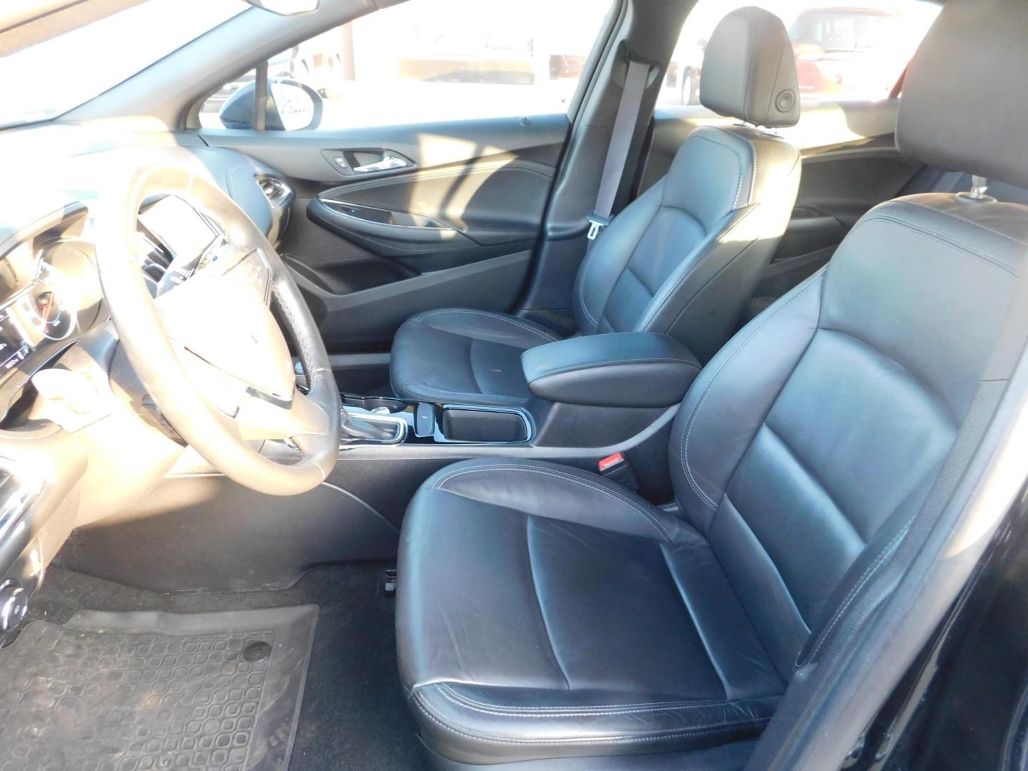 2017 BLACK Chevrolet Cruze Premier Auto (1G1BF5SM0H7) with an 1.4L L4 DOHC 16V TURBO engine, 6A transmission, located at 2121 Burlington St, North Kansas City, MO, 64116, (816) 556-0707, 39.144707, -94.581978 - Photo#2