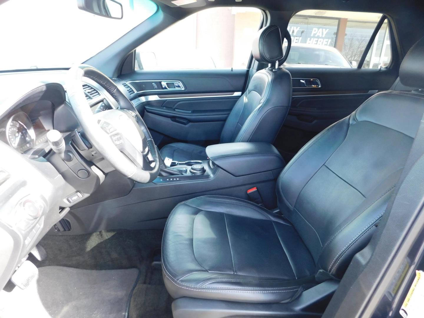 2017 BLUE Ford Explorer Limited 4WD (1FM5K8F84HG) with an 3.5L V6 DOHC 24V engine, 6A transmission, located at 2121 Burlington St, North Kansas City, MO, 64116, (816) 556-0707, 39.144707, -94.581978 - Photo#2