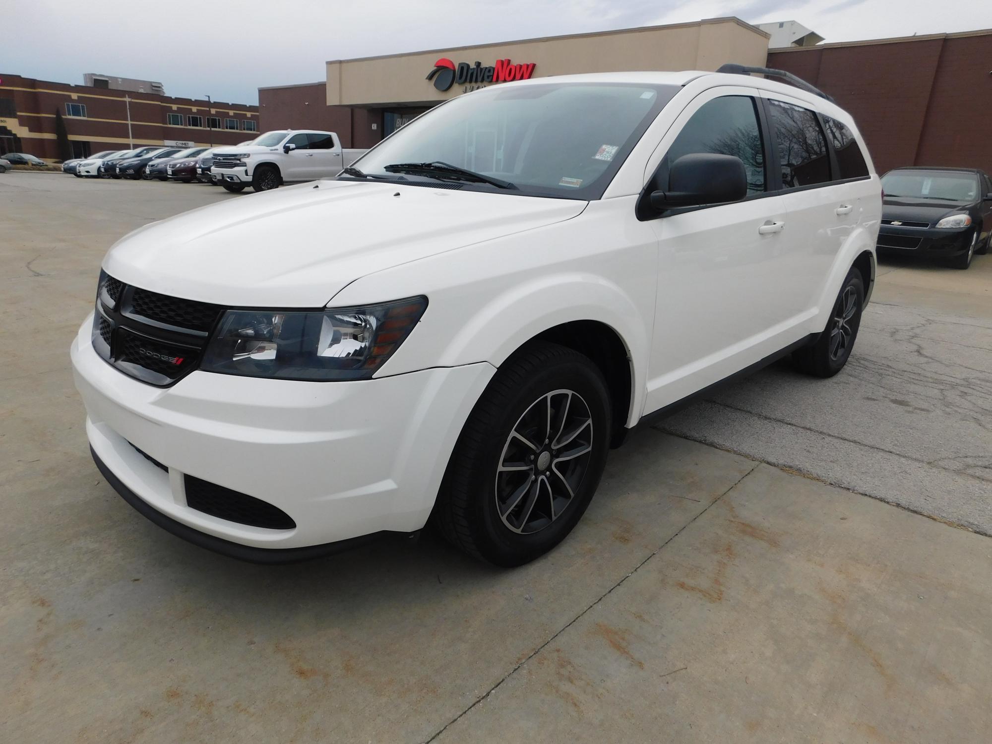 photo of 2017 Dodge Journey SE