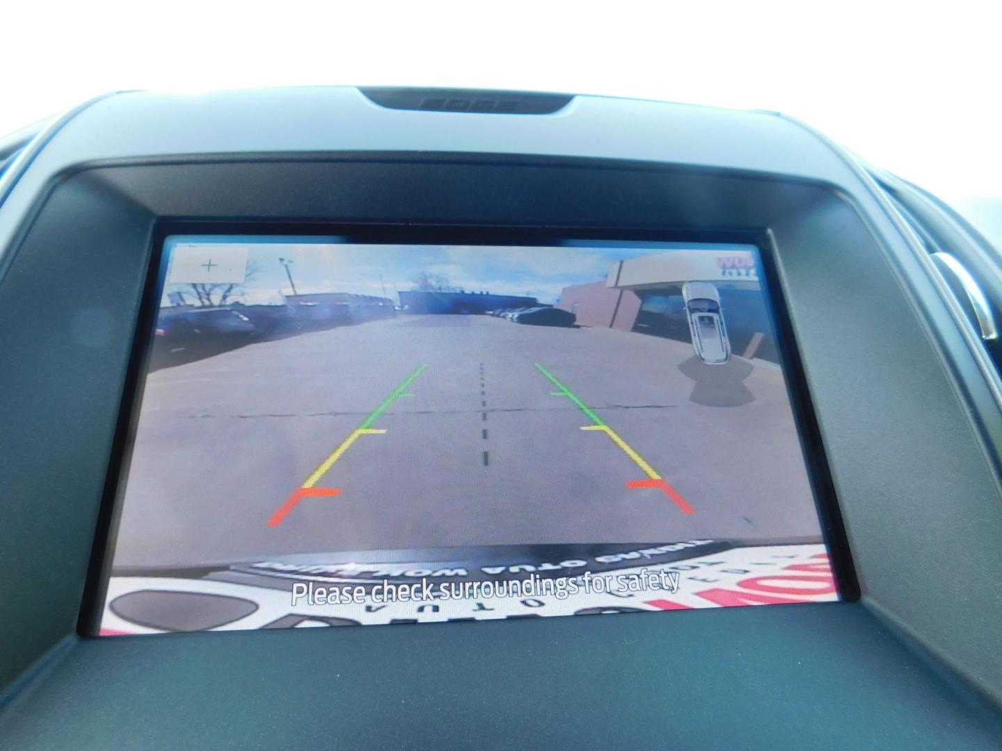 2020 GRAY Ford Edge SE FWD (2FMPK3G9XLB) with an 2.0L L4 DOHC 16V engine, 6A transmission, located at 2121 Burlington St, North Kansas City, MO, 64116, (816) 556-0707, 39.144707, -94.581978 - Photo#4