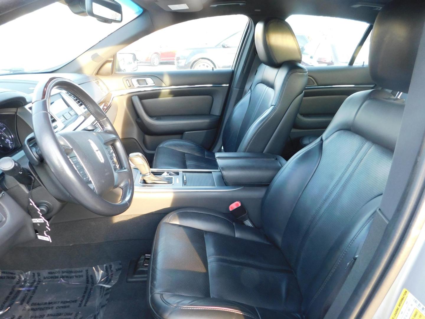 2011 SILVER Lincoln MKS 3.7L FWD (1LNHL9DR7BG) with an 3.7L V6 DOHC 24V engine, 6-Speed Automatic transmission, located at 2121 Burlington St, North Kansas City, MO, 64116, (816) 556-0707, 39.144707, -94.581978 - Photo#2