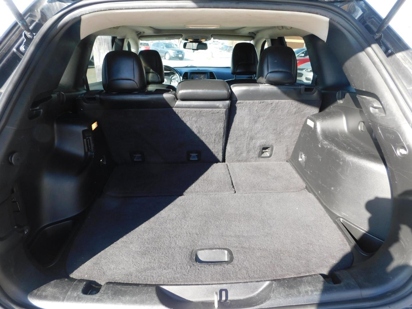 2016 BLACK Jeep Cherokee Limited FWD (1C4PJLDB2GW) with an 2.4L L4 DOHC 16V engine, 9A transmission, located at 2121 Burlington St, North Kansas City, MO, 64116, (816) 556-0707, 39.144707, -94.581978 - Photo#9