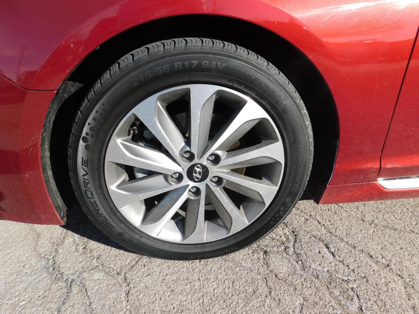 2015 RED Hyundai Sonata Sport (5NPE34AF1FH) with an 2.4L L4 DOHC 16V engine, 6-Speed Automatic transmission, located at 2121 Burlington St, North Kansas City, MO, 64116, (816) 556-0707, 39.144707, -94.581978 - Photo#1