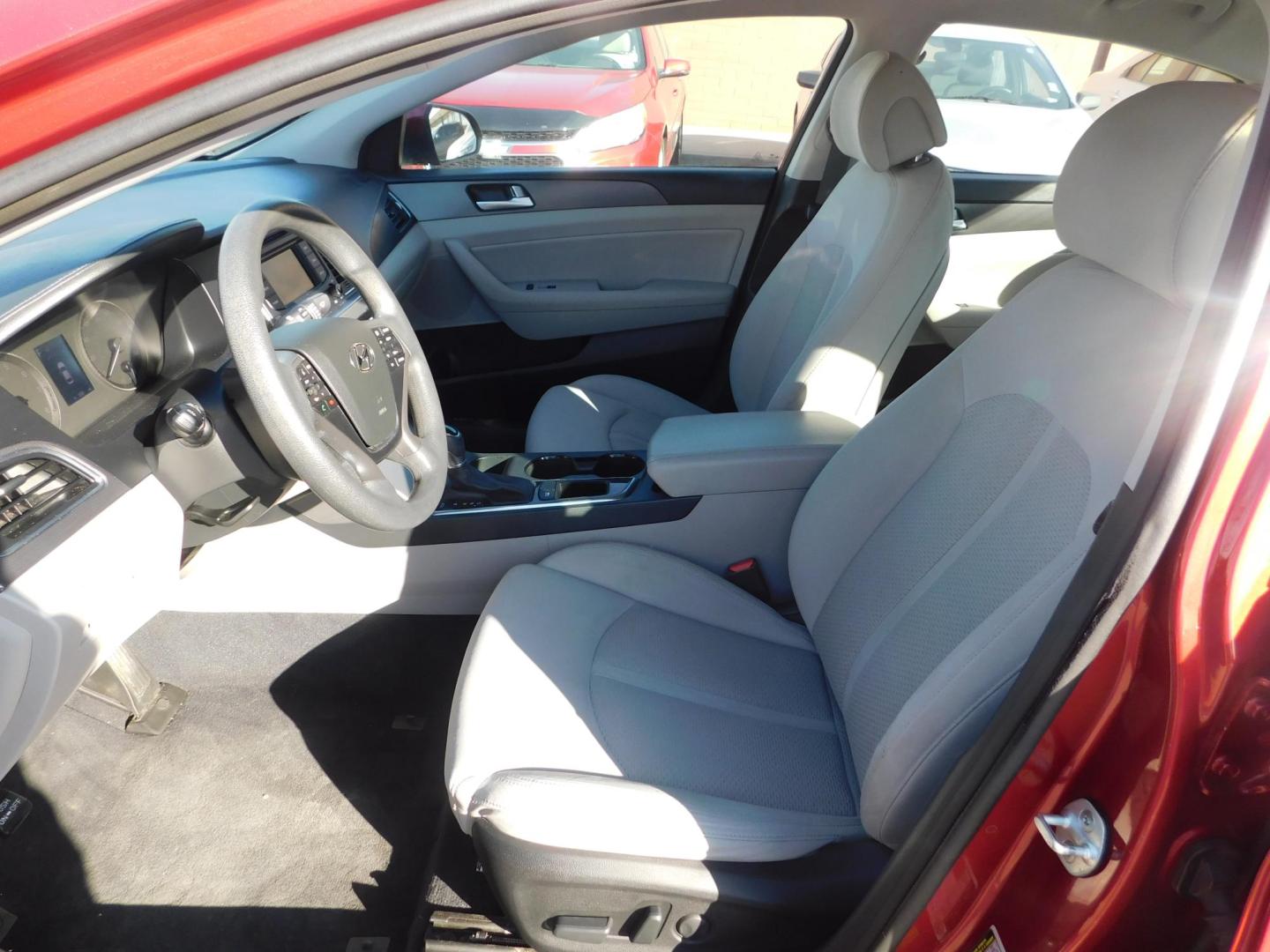 2015 RED Hyundai Sonata Sport (5NPE34AF1FH) with an 2.4L L4 DOHC 16V engine, 6-Speed Automatic transmission, located at 2121 Burlington St, North Kansas City, MO, 64116, (816) 556-0707, 39.144707, -94.581978 - Photo#2