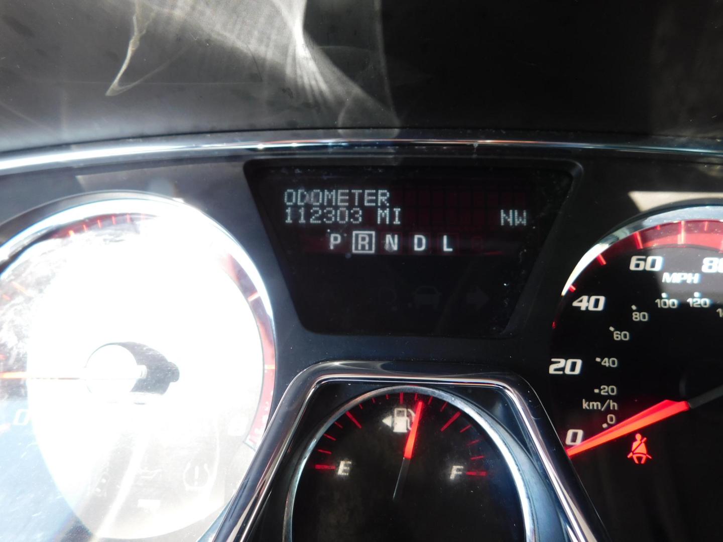 2015 RED GMC Acadia Denali FWD (1GKKRTKD1FJ) with an 3.6L V6 DOHC 24V engine, 6-Speed Automatic transmission, located at 2121 Burlington St, North Kansas City, MO, 64116, (816) 556-0707, 39.144707, -94.581978 - Photo#6