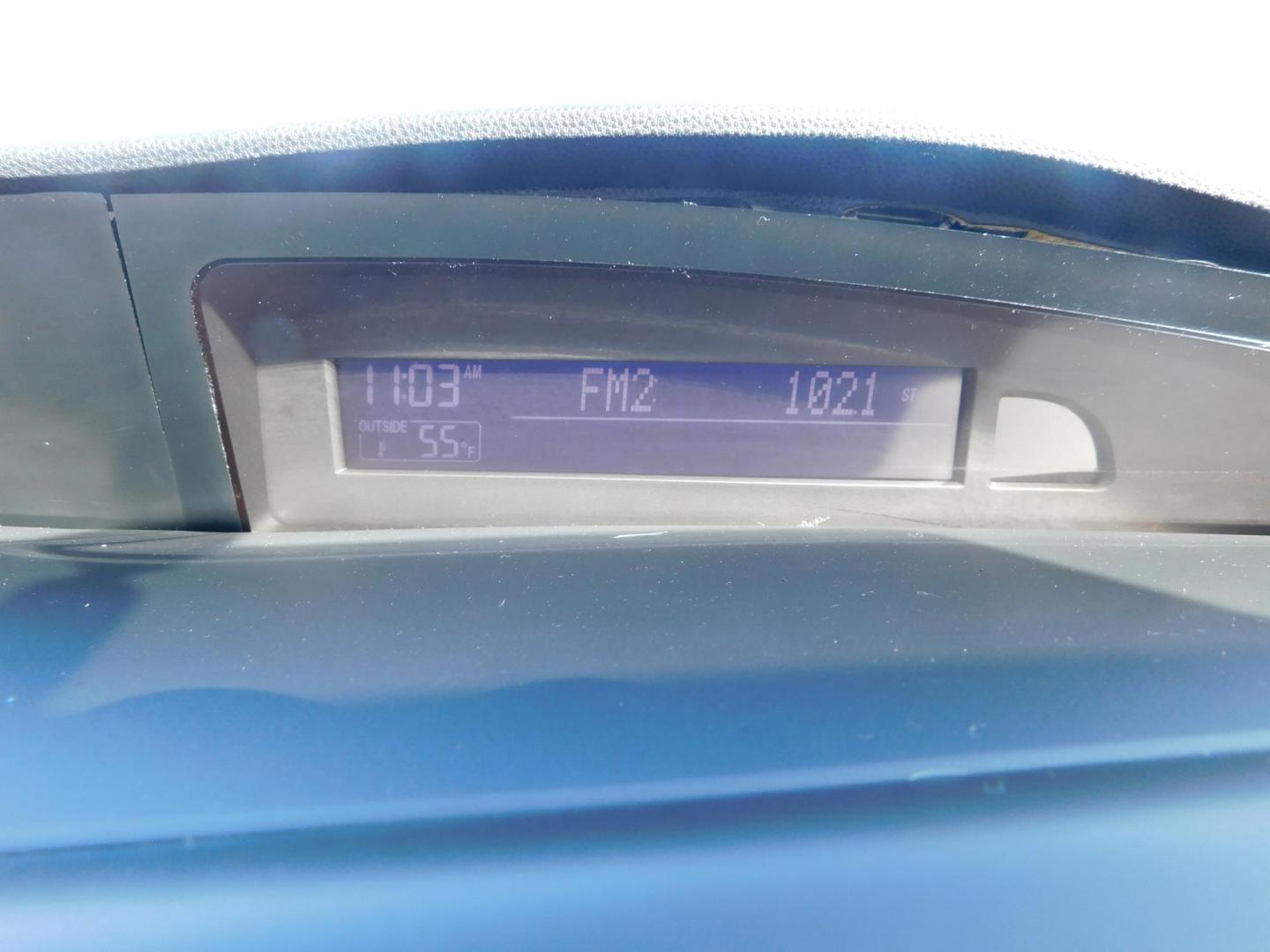 2012 WHITE Mazda MAZDA3 i Touring 4-Door (JM1BL1VF2C1) with an 2.0L L4 DOHC 16V engine, located at 2121 Burlington St, North Kansas City, MO, 64116, (816) 556-0707, 39.144707, -94.581978 - Photo#4