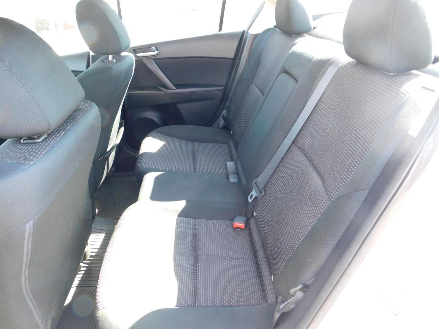 2012 WHITE Mazda MAZDA3 i Touring 4-Door (JM1BL1VF2C1) with an 2.0L L4 DOHC 16V engine, located at 2121 Burlington St, North Kansas City, MO, 64116, (816) 556-0707, 39.144707, -94.581978 - Photo#6