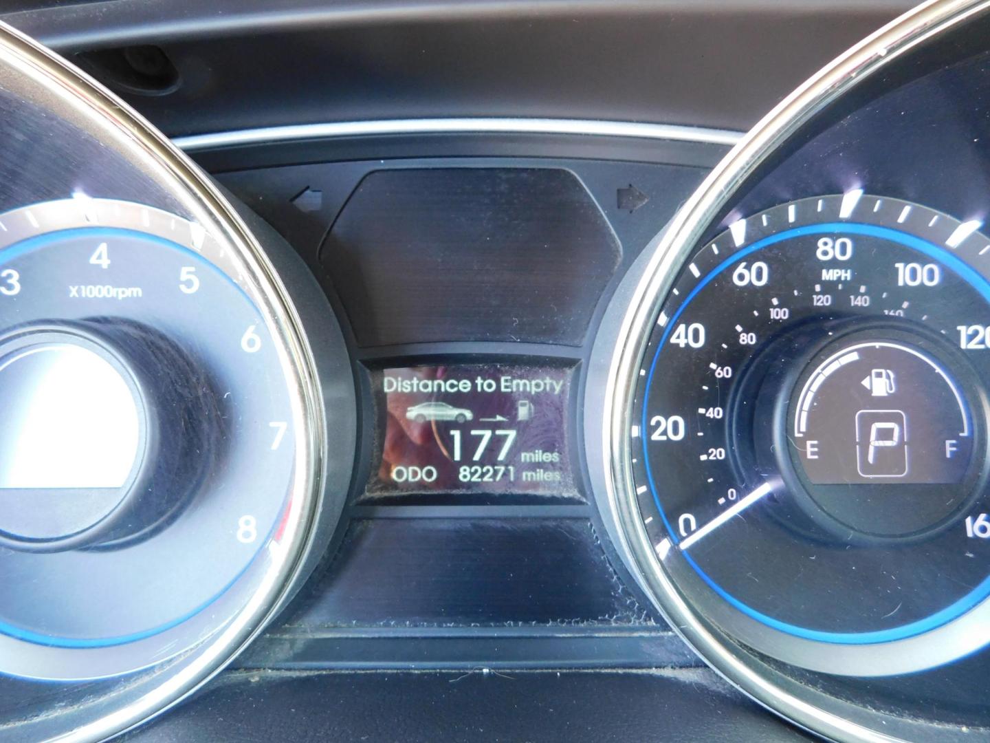 2013 BURGUNDY Hyundai Sonata GLS (5NPEB4AC1DH) with an 2.4L L4 DOHC 16V engine, 6-Speed Automatic transmission, located at 2121 Burlington St, North Kansas City, MO, 64116, (816) 556-0707, 39.144707, -94.581978 - Photo#4