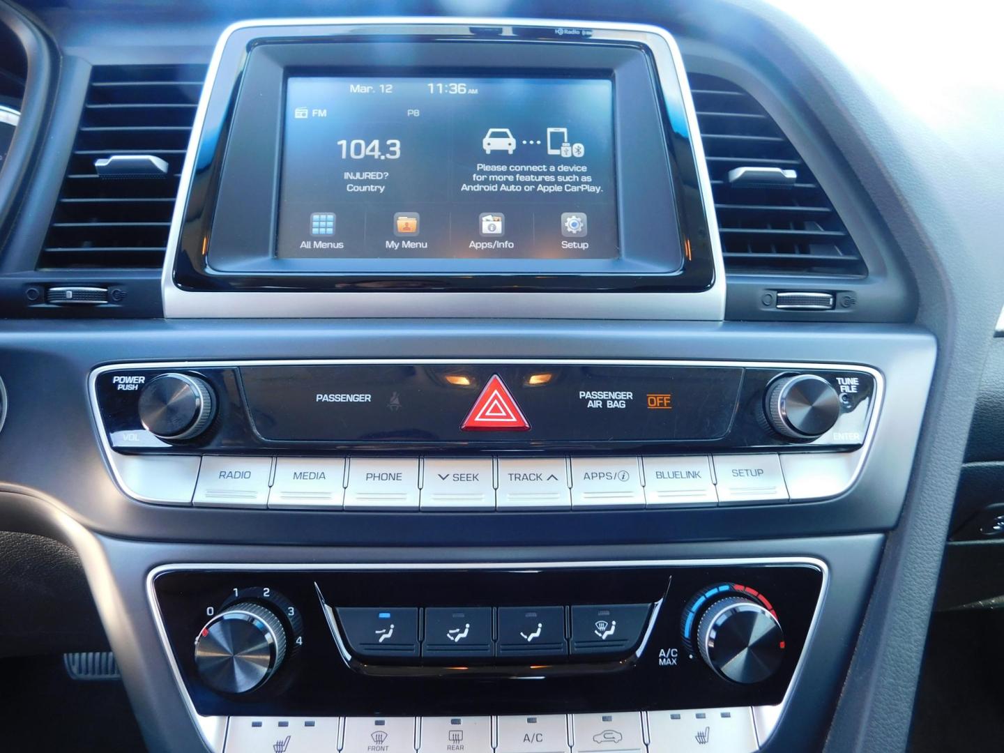 2018 WHITE Hyundai Sonata Sport (5NPE34AF0JH) with an 2.4L L4 DOHC 16V engine, 6A transmission, located at 2121 Burlington St, North Kansas City, MO, 64116, (816) 556-0707, 39.144707, -94.581978 - Photo#3