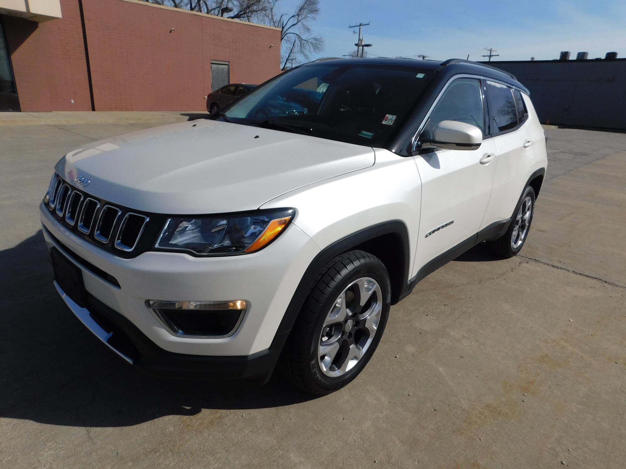 photo of 2018 Jeep Compass Limited 4WD