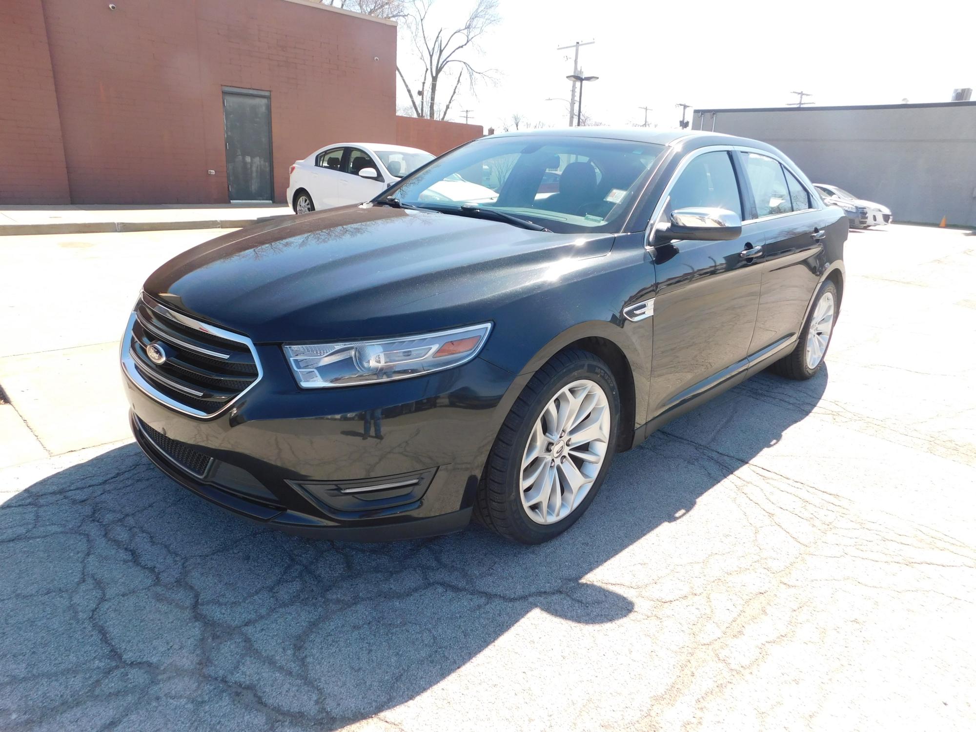 photo of 2013 Ford Taurus Limited FWD