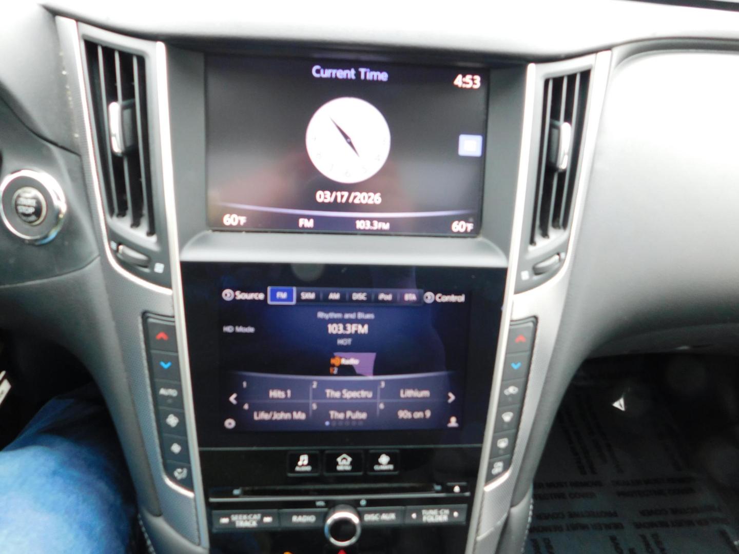 2015 SILVER Infiniti Q50 Base AWD (JN1BV7AR6FM) with an 3.7L V6 DOHC 24V HYBRID engine, 7-Speed Automatic transmission, located at 2121 Burlington St, North Kansas City, MO, 64116, (816) 556-0707, 39.144707, -94.581978 - Photo#4