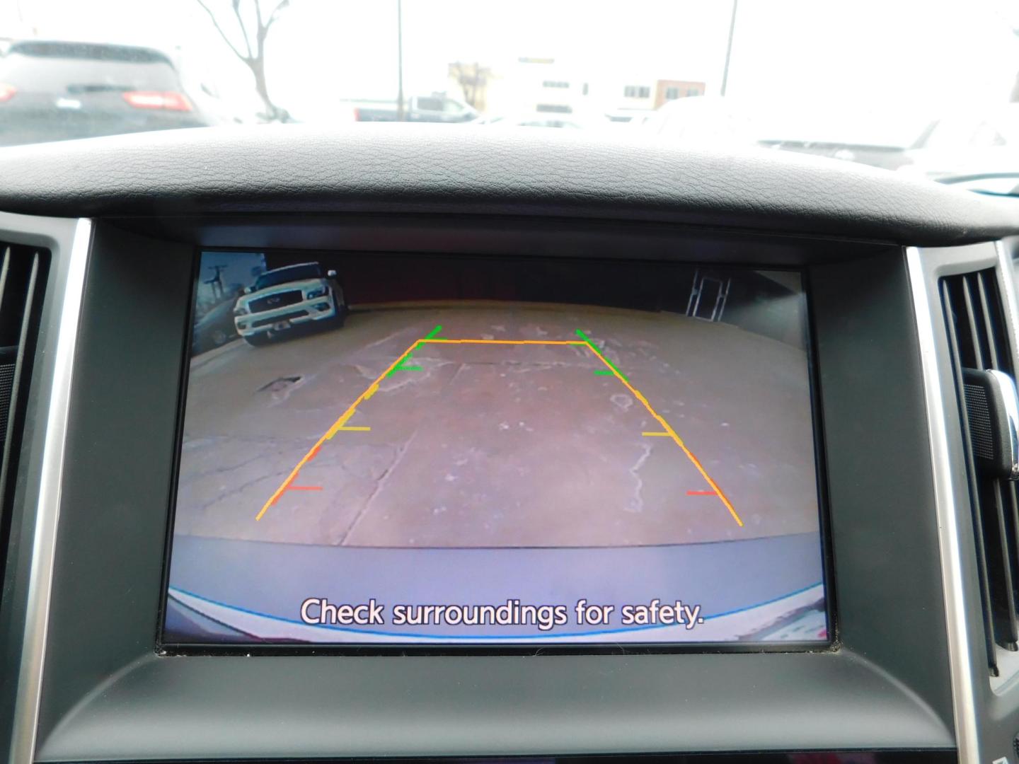 2015 SILVER Infiniti Q50 Base AWD (JN1BV7AR6FM) with an 3.7L V6 DOHC 24V HYBRID engine, 7-Speed Automatic transmission, located at 2121 Burlington St, North Kansas City, MO, 64116, (816) 556-0707, 39.144707, -94.581978 - Photo#5