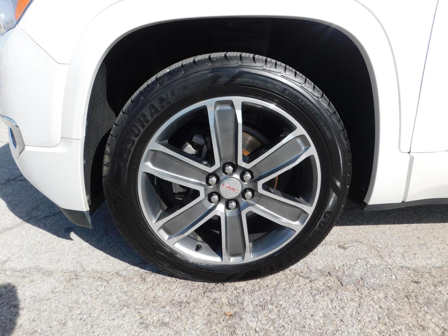 2017 WHITE GMC Acadia Denali AWD (1GKKNXLS6HZ) with an 2.5L L4 DOHC 16V engine, 6A transmission, located at 2121 Burlington St, North Kansas City, MO, 64116, (816) 556-0707, 39.144707, -94.581978 - Photo#1