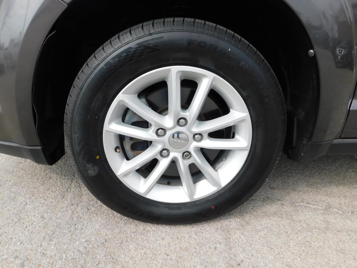 2014 GRAY Dodge Journey SXT AWD (3C4PDDBG2ET) with an 3.6L V6 DOHC 24V engine, 6-Speed Automatic transmission, located at 2121 Burlington St, North Kansas City, MO, 64116, (816) 556-0707, 39.144707, -94.581978 - Photo#1