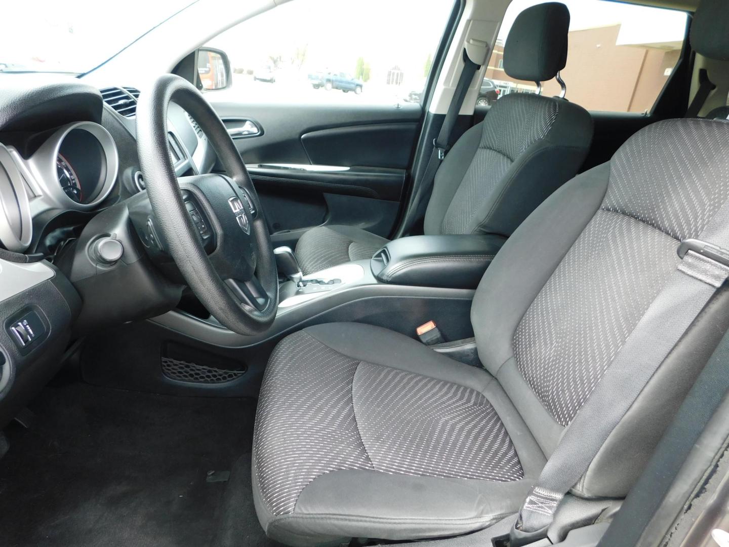 2014 GRAY Dodge Journey SXT AWD (3C4PDDBG2ET) with an 3.6L V6 DOHC 24V engine, 6-Speed Automatic transmission, located at 2121 Burlington St, North Kansas City, MO, 64116, (816) 556-0707, 39.144707, -94.581978 - Photo#2