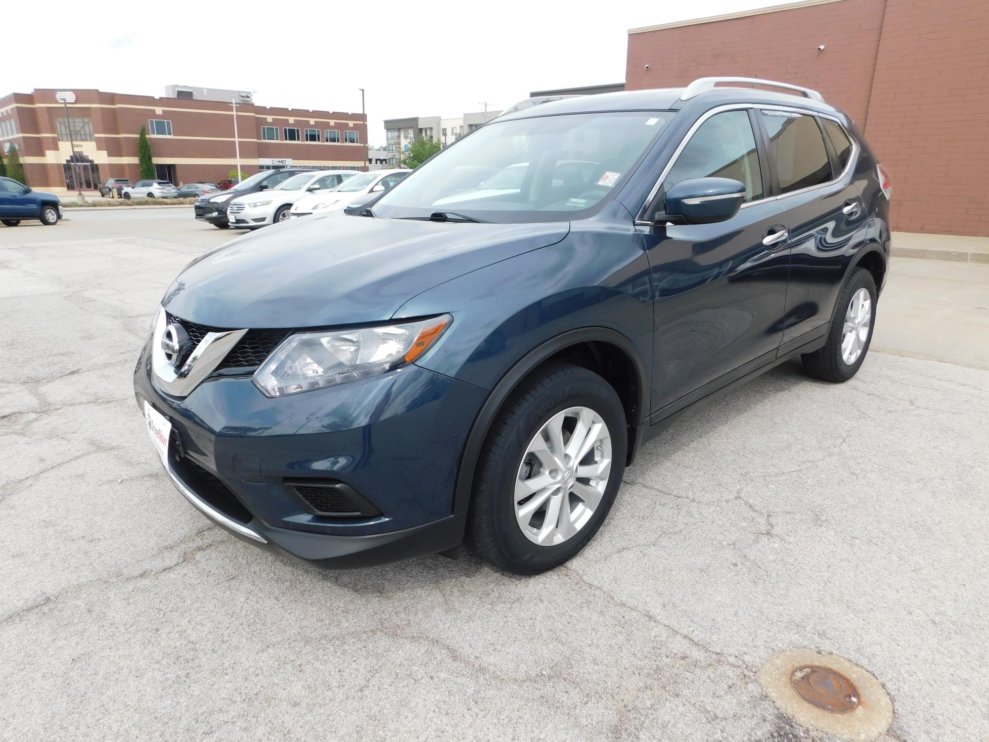 photo of 2015 Nissan Rogue S AWD