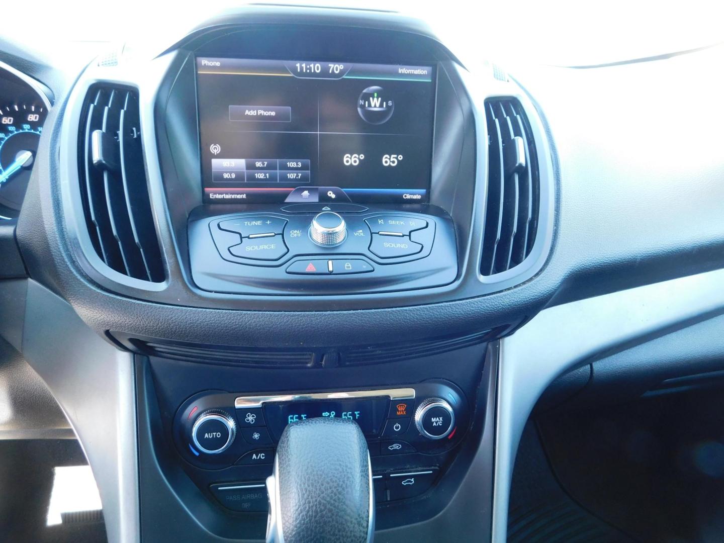 2014 BLACK Ford Escape SE FWD (1FMCU0GX4EU) with an 1.6L L4 DOHC 16V engine, 6-Speed Automatic transmission, located at 2121 Burlington St, North Kansas City, MO, 64116, (816) 556-0707, 39.144707, -94.581978 - Photo#3