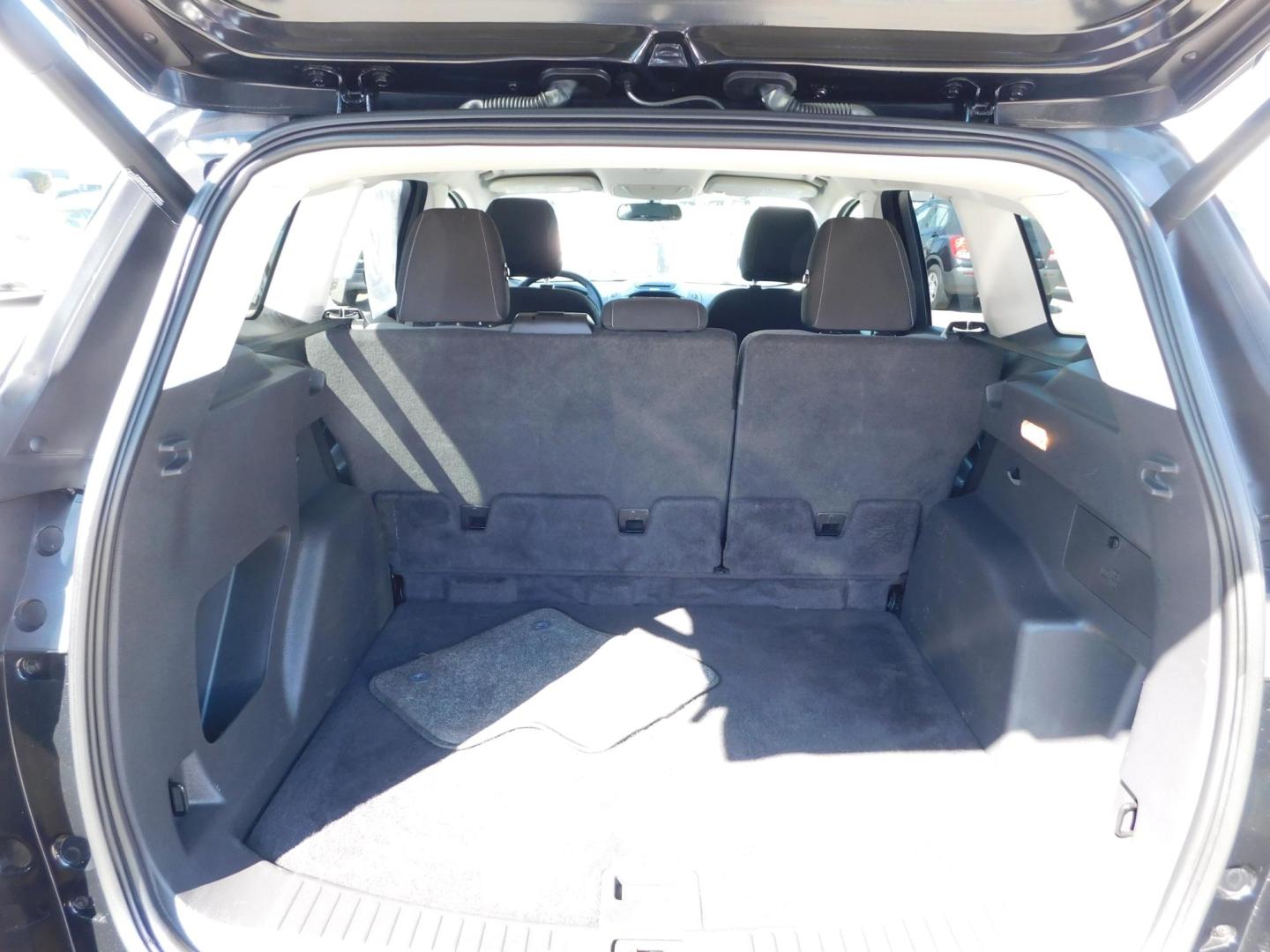 2014 BLACK Ford Escape SE FWD (1FMCU0GX4EU) with an 1.6L L4 DOHC 16V engine, 6-Speed Automatic transmission, located at 2121 Burlington St, North Kansas City, MO, 64116, (816) 556-0707, 39.144707, -94.581978 - Photo#7