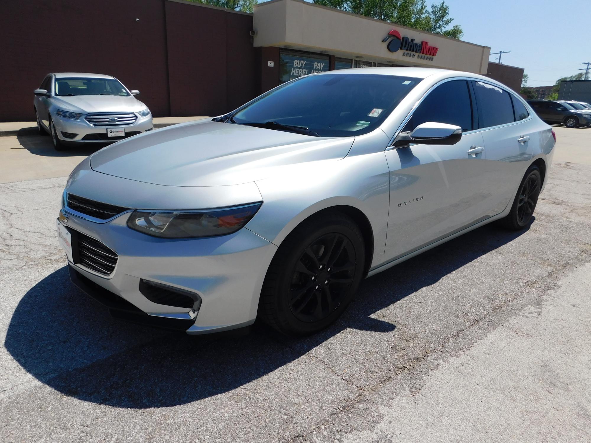 photo of 2016 Chevrolet Malibu 1LT